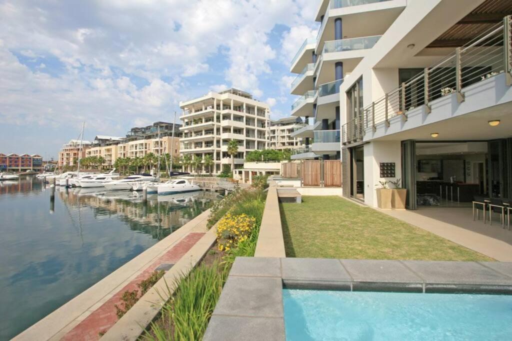 Outstanding V&A Marina Waterfront Apartment Città del Capo Esterno foto